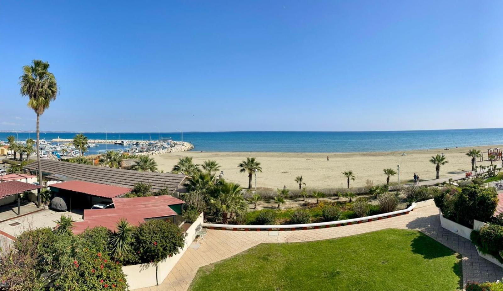 לרנקה Sea View Suite In Makenzy מראה חיצוני תמונה