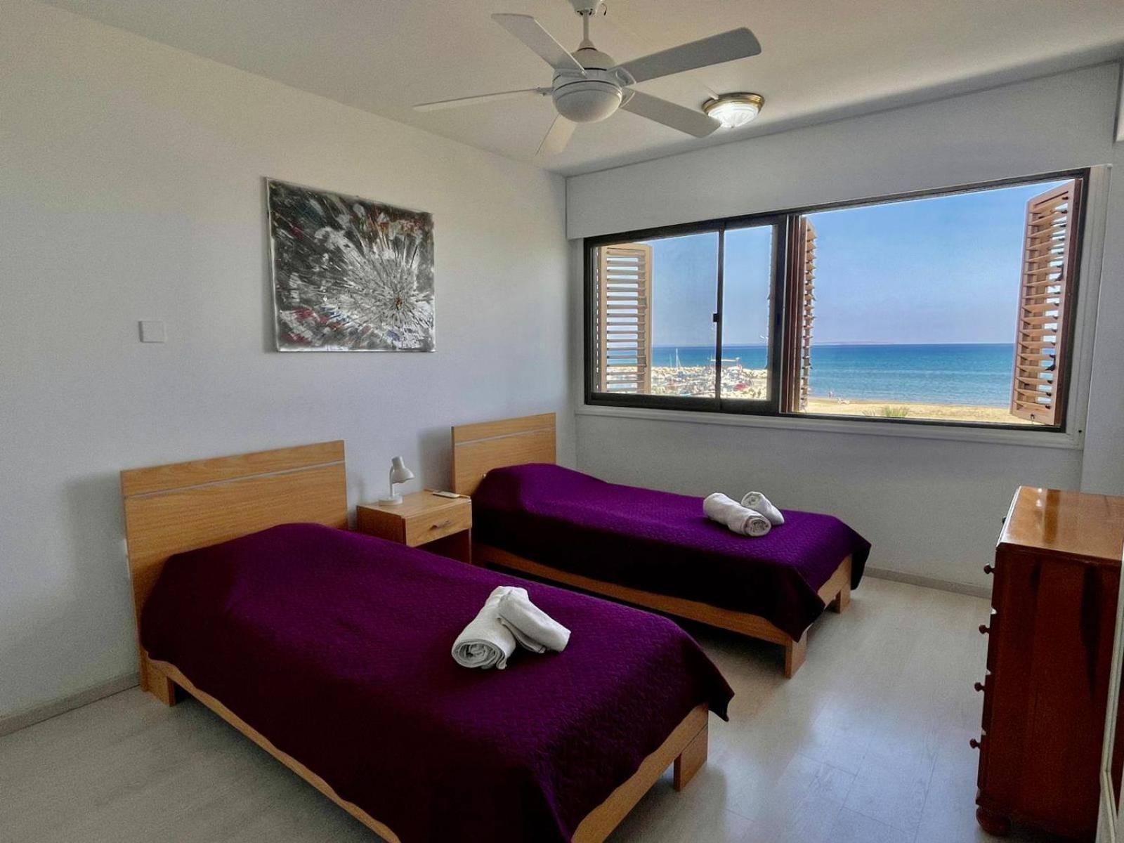 לרנקה Sea View Suite In Makenzy מראה חיצוני תמונה